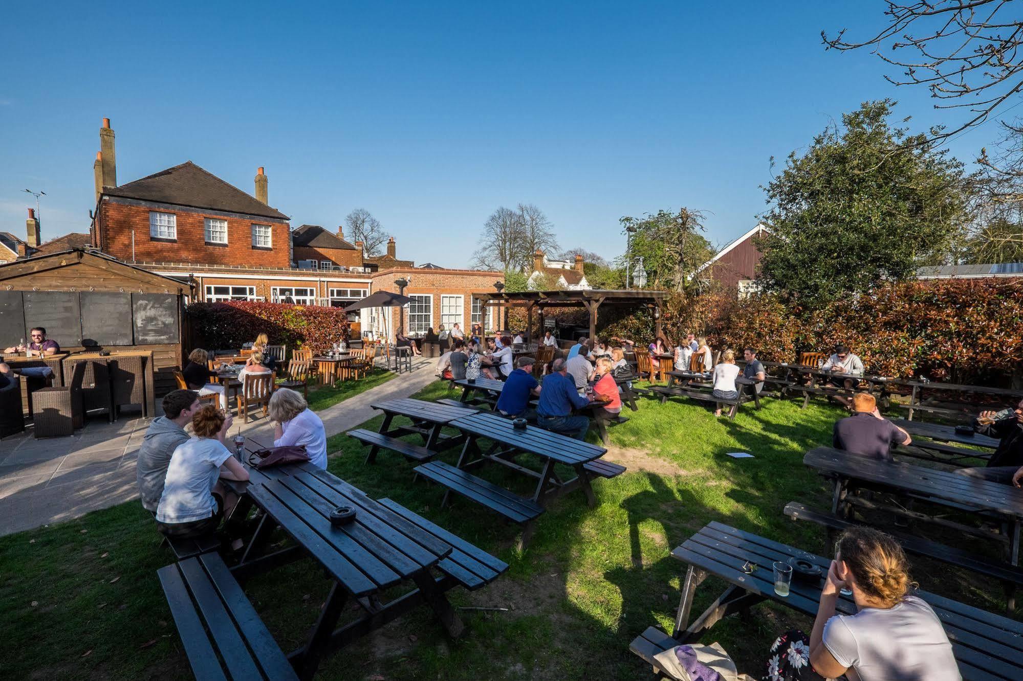 The Bulls Head Hotel บรอมลีย์ ภายนอก รูปภาพ
